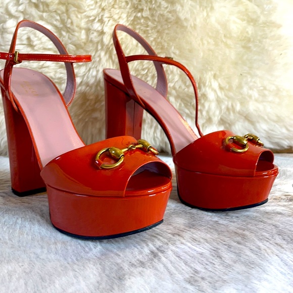 Gucci Patent Leather Sandal - Picture 2 of 8